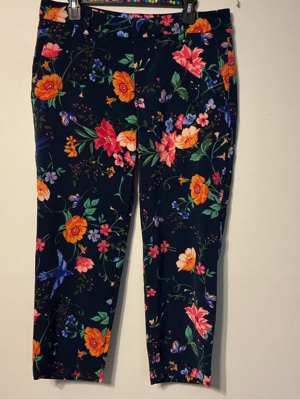 Old Navy Navy Harper Mid Rise Floral Crop Pants
